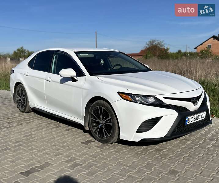 Седан Toyota Camry 2020 в 