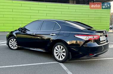 Седан Toyota Camry 2017 в 