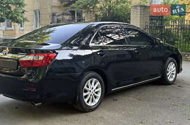 Седан Toyota Camry 2012 в 