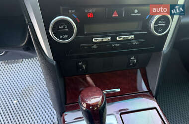 Седан Toyota Camry 2012 в 