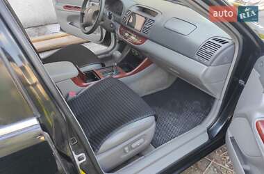 Седан Toyota Camry 2004 в Чорткові