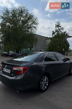 Седан Toyota Camry 2012 в 