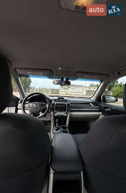 Седан Toyota Camry 2012 в 