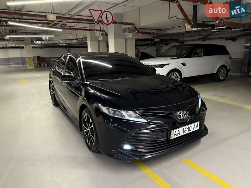 Toyota Camry 2018