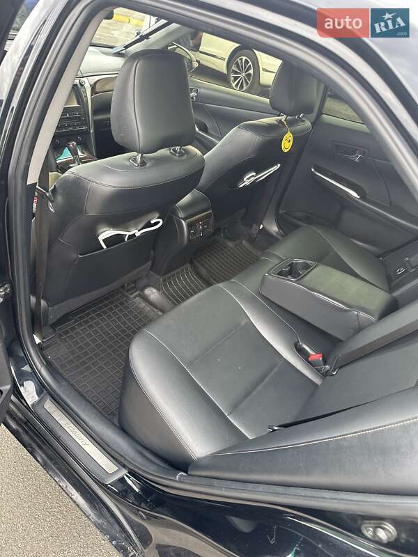 Седан Toyota Camry 2014 в Києві