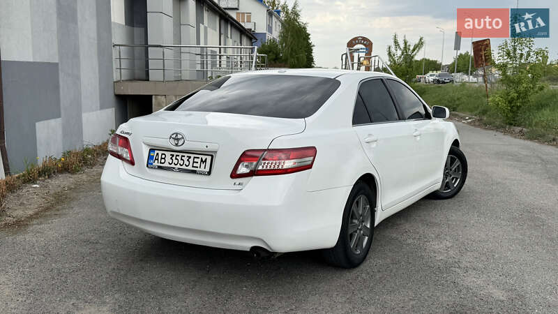 Седан Toyota Camry 2011 в Вінниці