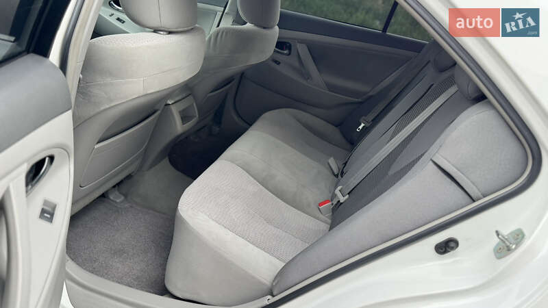 Седан Toyota Camry 2011 в Вінниці