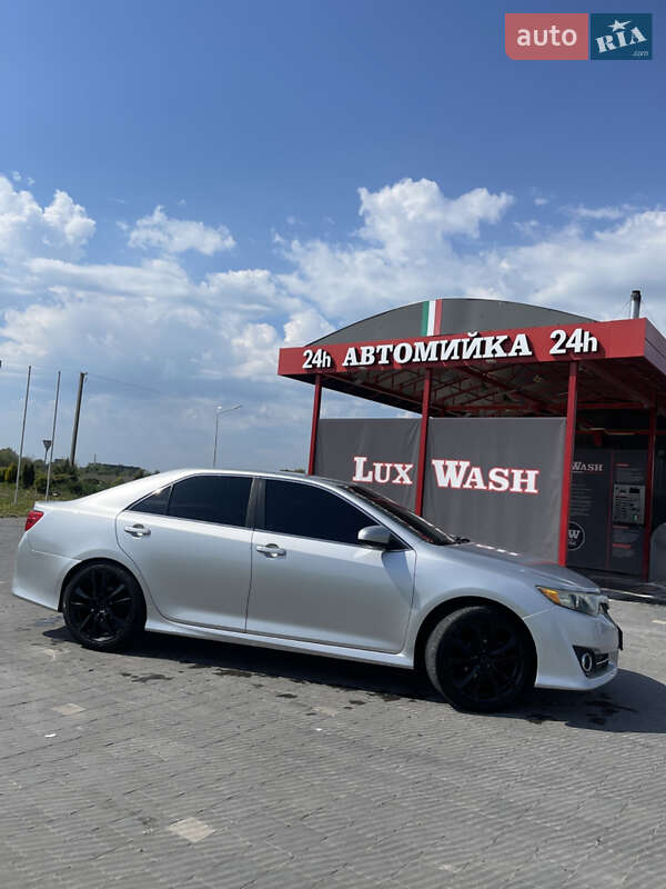 Седан Toyota Camry 2013 в Львове фото 4 Седан Toyota Camry 2013 в Львове