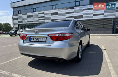 Седан Toyota Camry 2016 в 