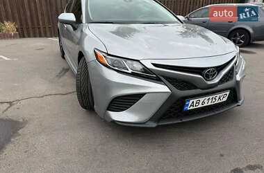 Седан Toyota Camry 2018 в Вінниці