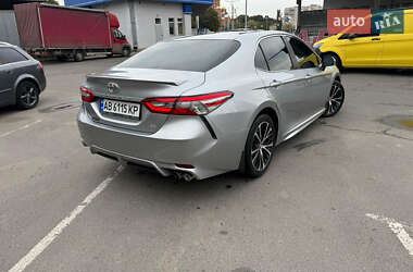 Седан Toyota Camry 2018 в 