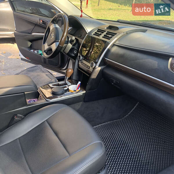 Седан Toyota Camry 2013 в Белой Церкви