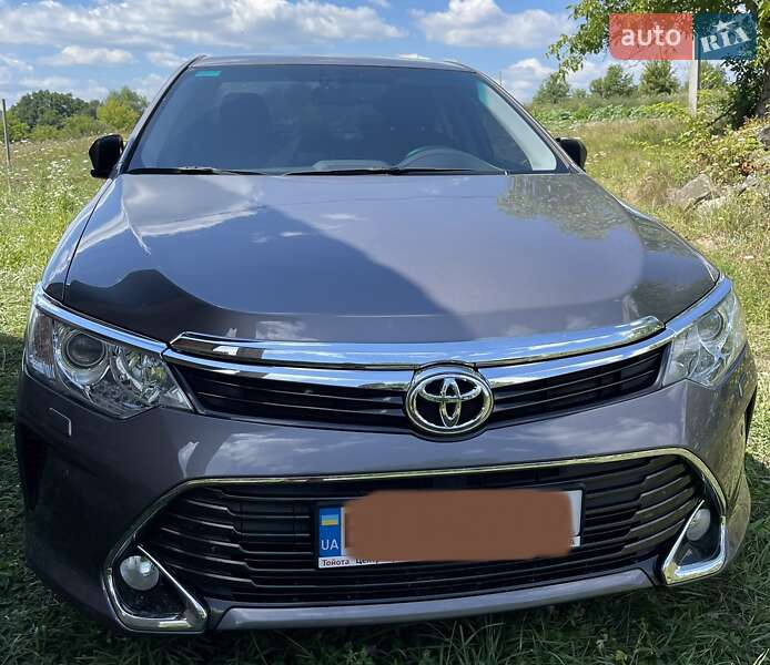 Седан Toyota Camry 2016 в 