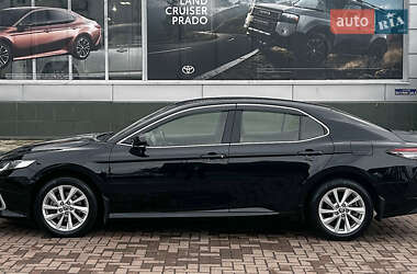 Седан Toyota Camry 2021 в 