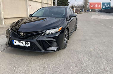 Седан Toyota Camry 2019 в 