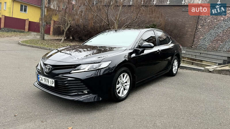 Toyota Camry 2018