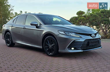 Седан Toyota Camry 2022 в 