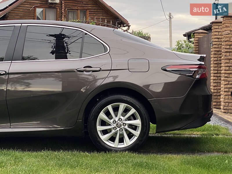 Седан Toyota Camry 2021 в Києві