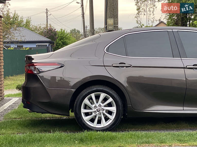 Седан Toyota Camry 2021 в Києві