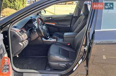 Седан Toyota Camry 2013 в 