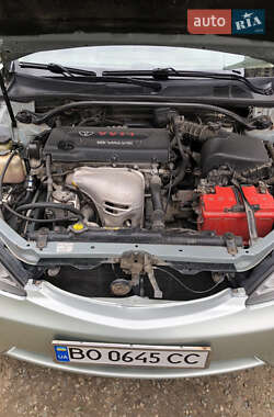 Седан Toyota Camry 2004 в 