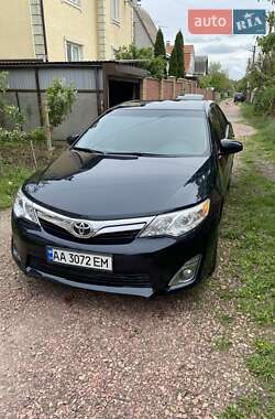Седан Toyota Camry 2012 в Киеве