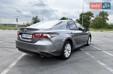 Седан Toyota Camry 2021 в 