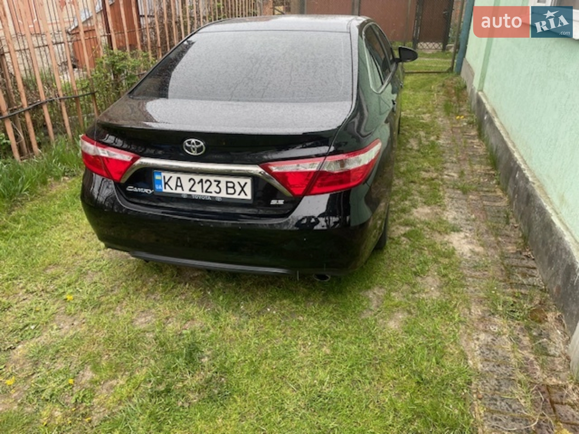 2016 Toyota Camry - мініатюра 11