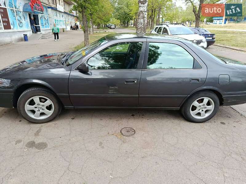 Toyota Camry 2000
