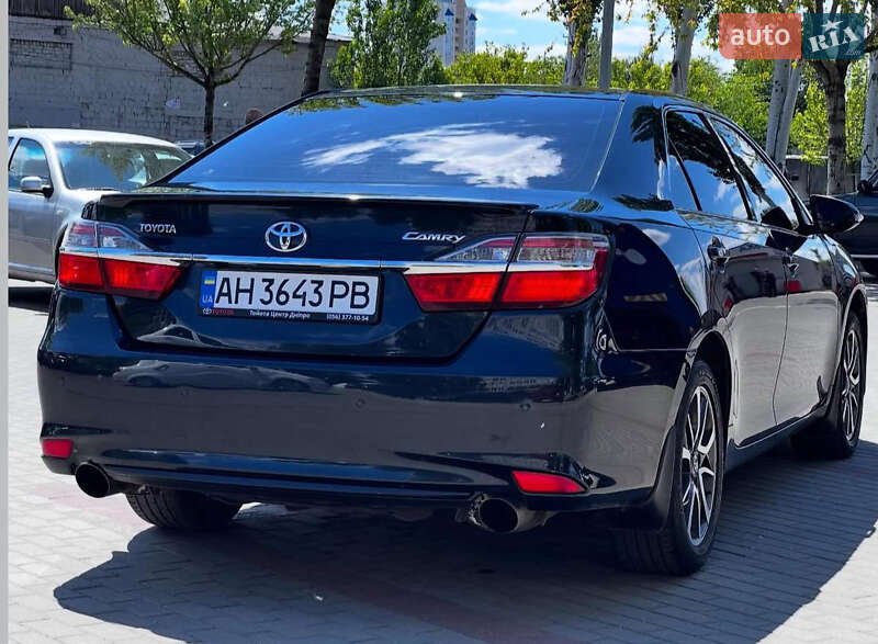 Седан Toyota Camry 2017 в Кременчуці