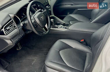 Седан Toyota Camry 2021 в 