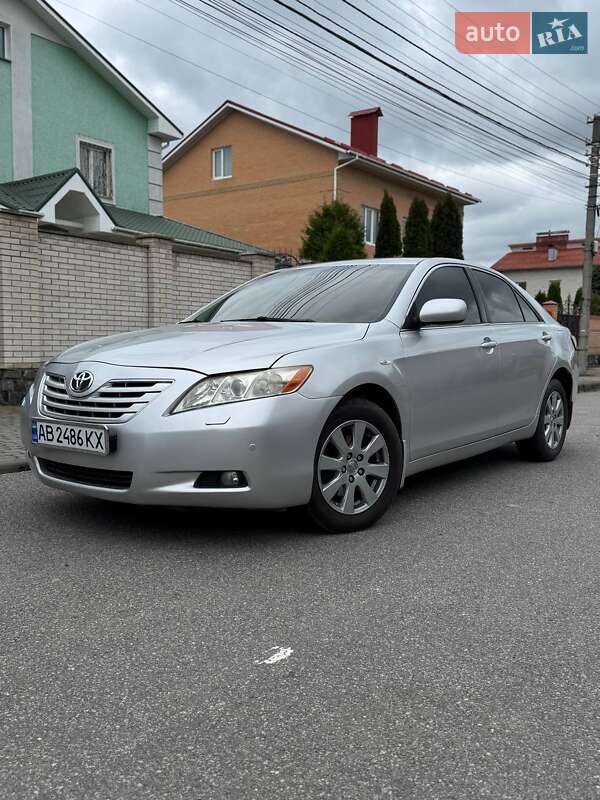 Седан Toyota Camry 2007 в 