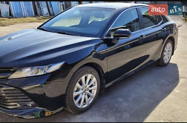 Седан Toyota Camry 2020 в Тернополі