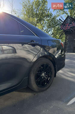 Седан Toyota Camry 2016 в 