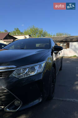 Седан Toyota Camry 2016 в 