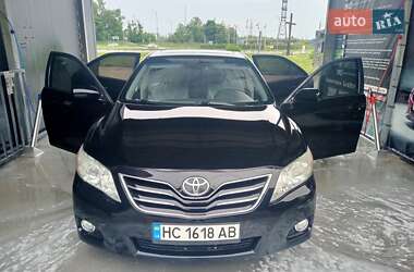 Седан Toyota Camry 2011 в 