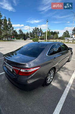 Седан Toyota Camry 2017 в 