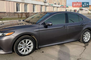 Седан Toyota Camry 2018 в Полтаві
