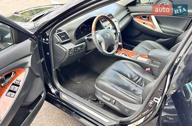 Седан Toyota Camry 2009 в 