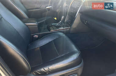 Седан Toyota Camry 2016 в 