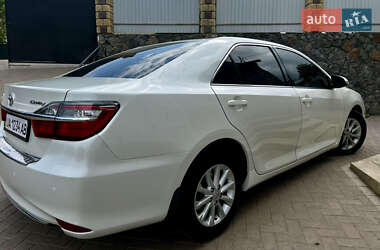 Седан Toyota Camry 2016 в 