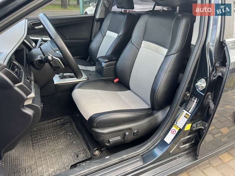 Седан Toyota Camry 2015 в Одессе