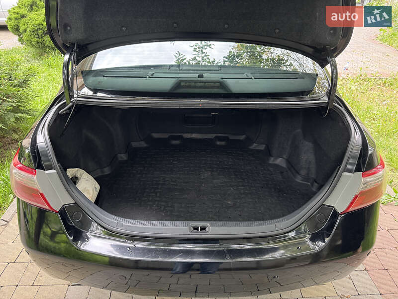 Седан Toyota Camry 2007 в Мукачевому