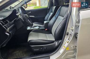 Седан Toyota Camry 2014 в 