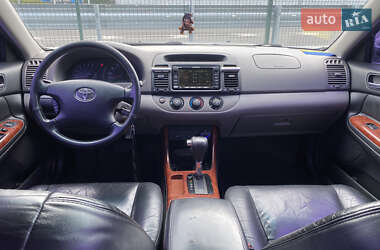Седан Toyota Camry 2002 в 