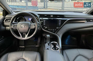 Седан Toyota Camry 2018 в 
