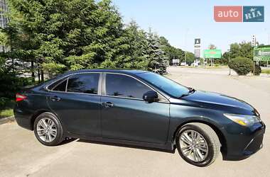 Седан Toyota Camry 2015 в 