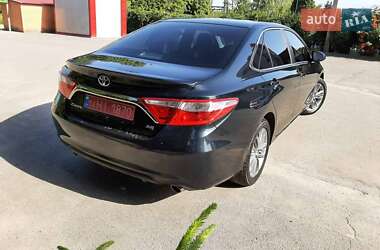 Седан Toyota Camry 2015 в 