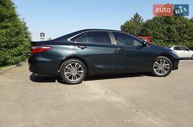 Седан Toyota Camry 2015 в 