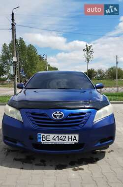 Седан Toyota Camry 2008 в Николаеве